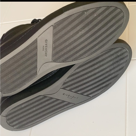 Givenchy, Men's Black Urban Street High-top Sneakers, size 43 - Picture 9 of 12